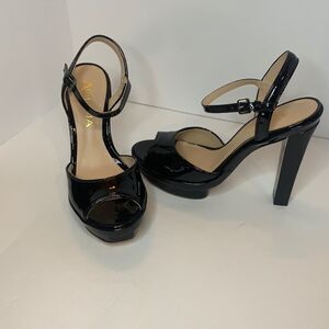 Amiana Black Peep Toe Platform Heels Size 9.5 (38) 5.5 Inch Heel 1 Inch Platform